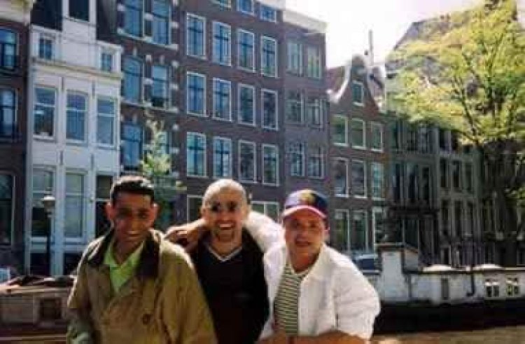 محمود البزاوي يستعيد ذكريات فيلم همام في أمستردام