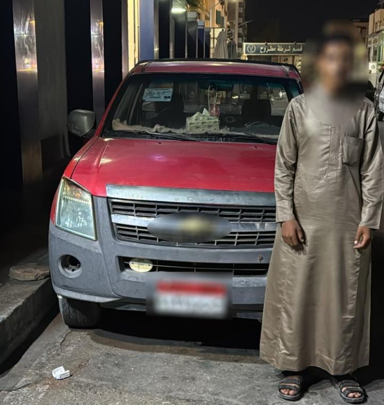 كشف ملابسات فيديو سيارة ربع نقل تعطلت على شريط السكة الحديد بمطروح