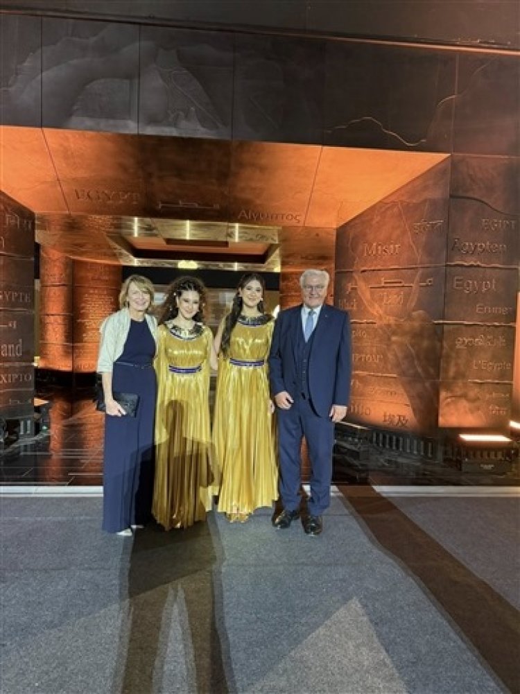 أحمد أبو زهرة عن مشاركة ابنتيه بحفل المتحف الكبير:  قلبي كان يطير فخراً