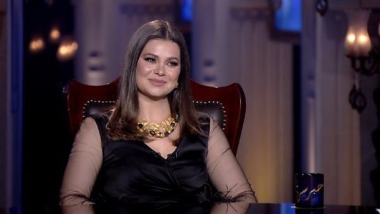 يسرا اللوزي تشيد بالمخرج الراحل يوسف شاهين: لم يكن مجرد مخرج