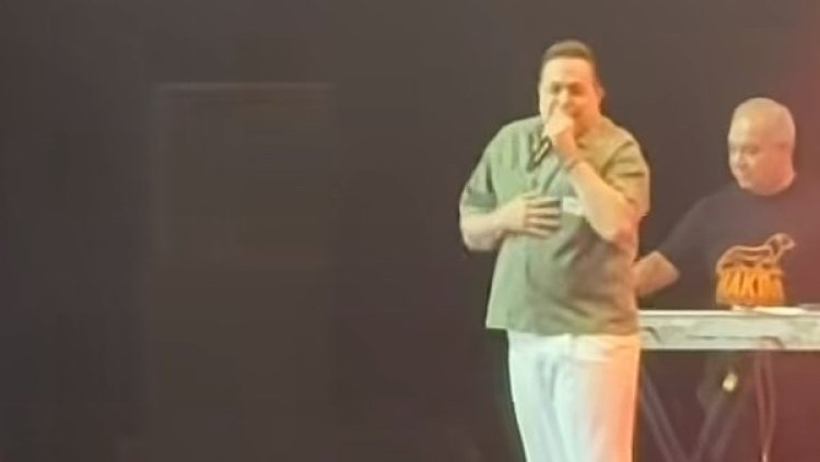 غضب جماهيري في حفل حكيم بأستراليا بسبب تأخره عن الصعود للمسرح