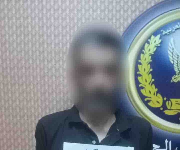 اعتدى عليه بسلاح أبيض.. القبض على شخص تعدى على صيدلي بالقاهرة بسبب "لافتة"