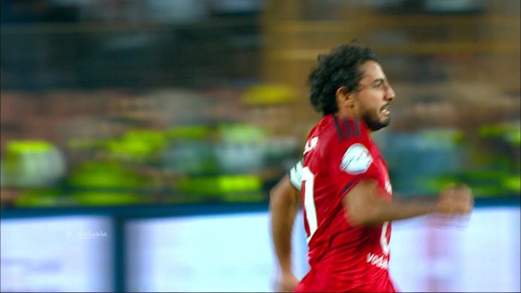 محمد هاني يمنح الأهلي التقدم على الزمالك في الشوط الأول من القمة