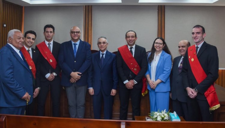 وزير العدل يلتقي قضاة وأعضاء النيابة العامة بالإسكندرية ويكرّم المتميزين (صور)
