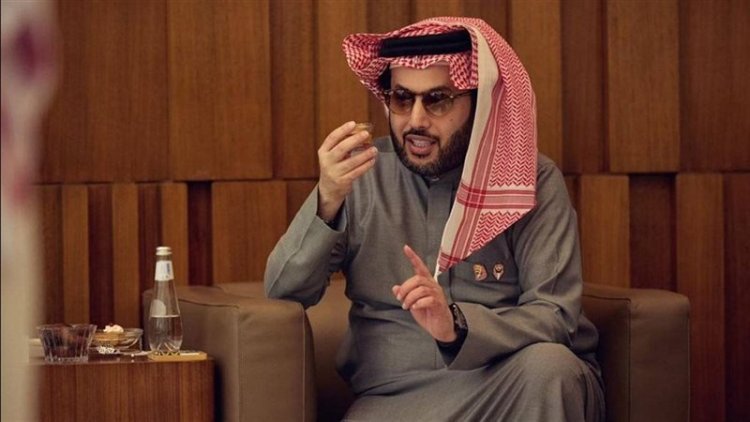 تركي آل الشيخ يدافع عن أم كلثوم: أهم صوت نسائي عربي في التاريخ والتجريح غير مقبول