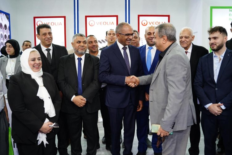 افتتاح الدورة الأولى من مؤتمر "أكوا إنيرجي" بمركز القاهرة الدولي للمؤتمرات 