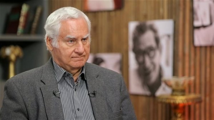 شريف الشوباشي يثير الجدل بتصريحاته عن الحجاب: الصلاة والعمرة لا تقبل بدونه لكنني ضد ارتدائه بالحياة العادية