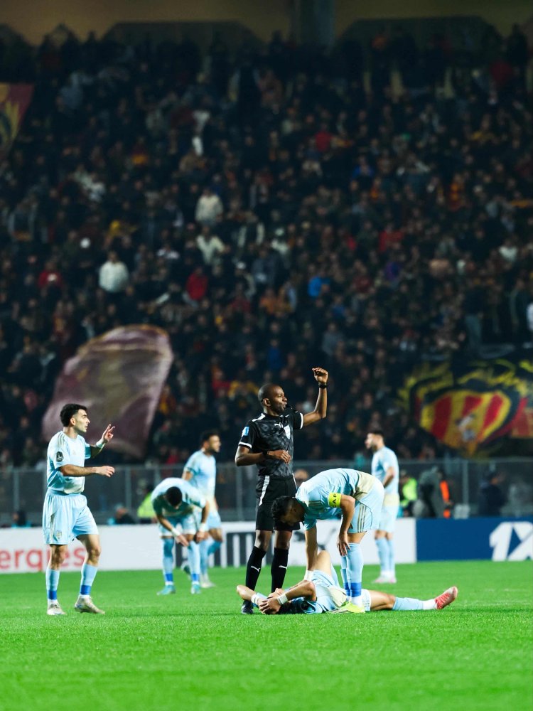 رسميا.. الأهلي يشكو الحكم السنغالي "عيسى سي".. ويطالب "كاف" بحماية نزاهة المسابقات الإفريقية