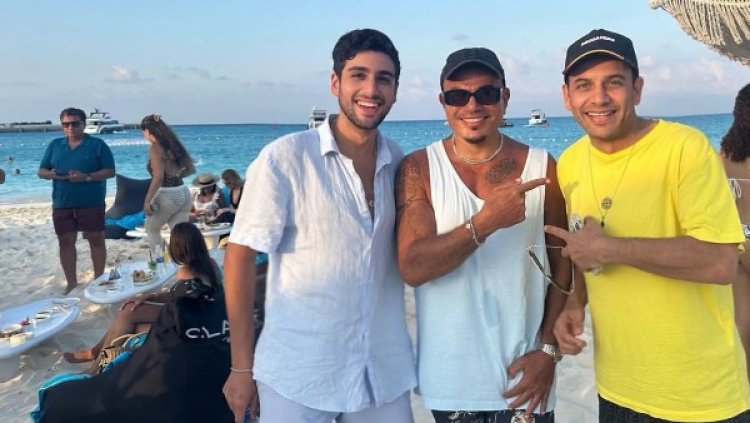 مصطفى قمر يداعب عمرو دياب: غنيت قمر وقمرين.. أنا هغنيلك مخصوص قمر قمرين