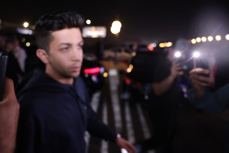 بعد عقد القران بأيام.. أحمد زاهر وهشام جمال في عزاء سليمان عيد