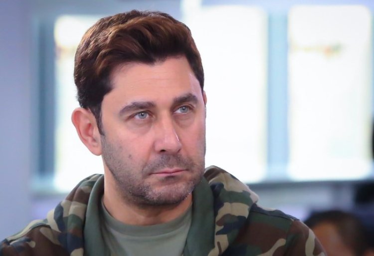 أحمد شاكر عبد اللطيف: أحمد عز جانّ السينما المصرية ويعمل بمقومات نجوم هوليود