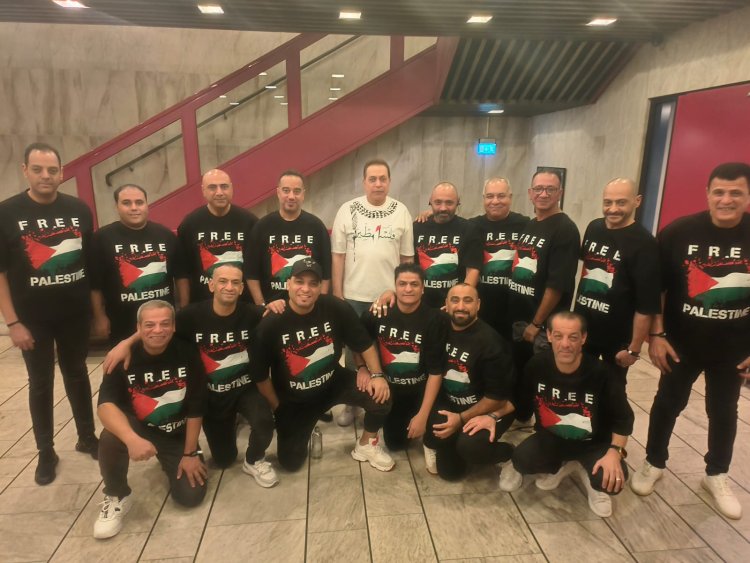 حكيم يغني على أهم مسارح أوروبا في باريس وأوسلو   