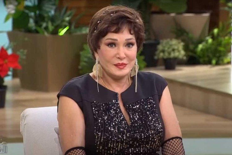 تكريم  الفنانة الكبيرة لبلبة بمهرجان أسوان الدولي لأفلام المرأة 