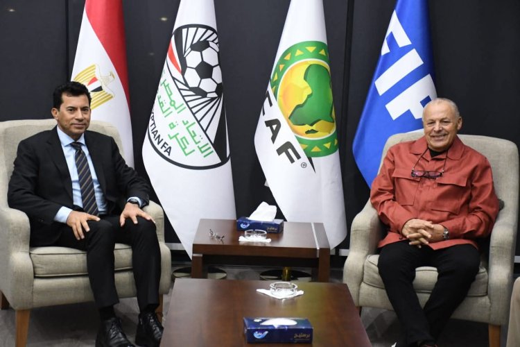 تفاصيل اجتماع وزير الرياضة مع رئيس اتحاد الكرة