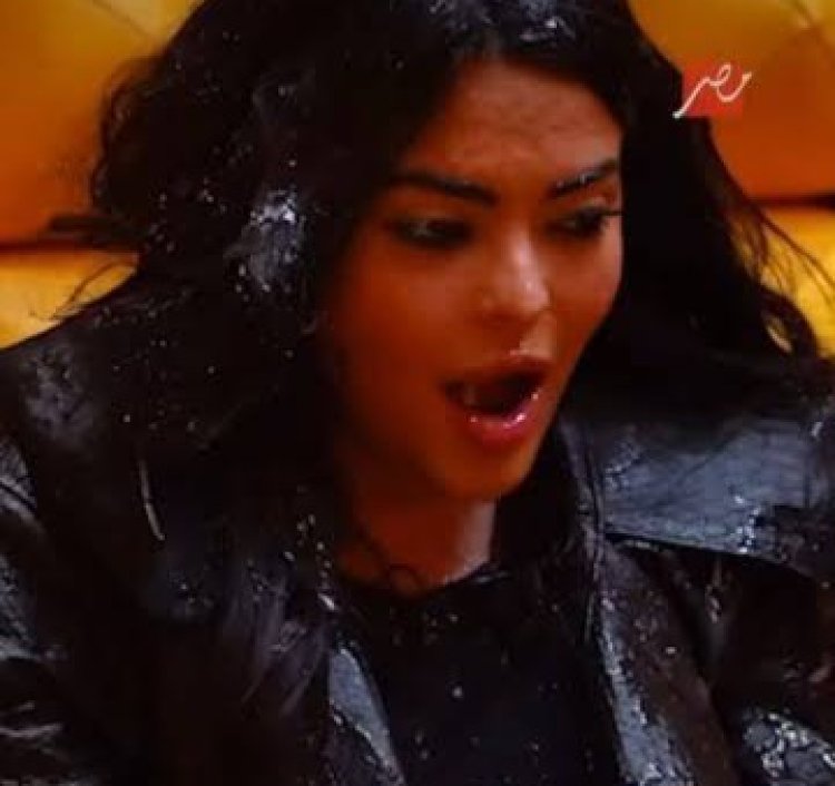 صدمة وصرخات.. أسماء جلال ضحية الحلقة الأولى من برنامج رامز ليفل الوحش