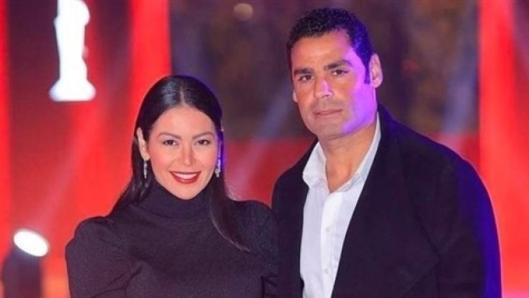 بعد شائعات الانفصال.. صورة من المنزل تجمع لقاء الخميسي ومحمد عبد المنصف