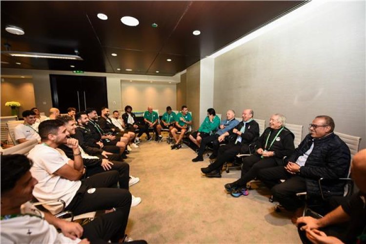 "أبوريدة" يلتقي لاعبي منتخب مصر قبل المشاركة في كأس العرب