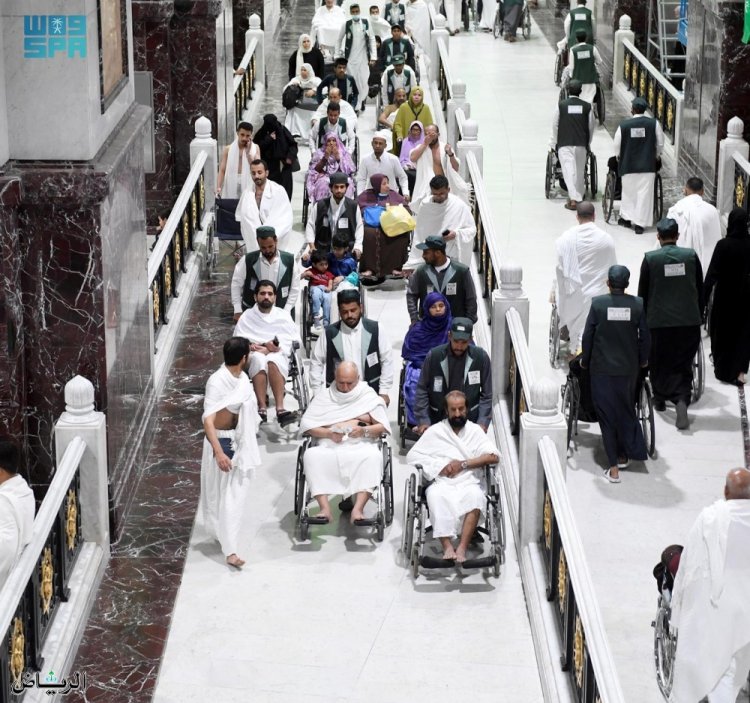 المسجد الحرام.. جهود متواصلة لتسهيل حركة الحشود لاستيعاب أكبر قدر من ضيوف الرحمن
