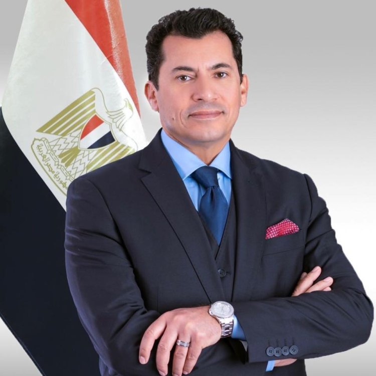 بعد بيان النيابة..  وزير الرياضة يعلق على وفاة السباح يوسف محمد