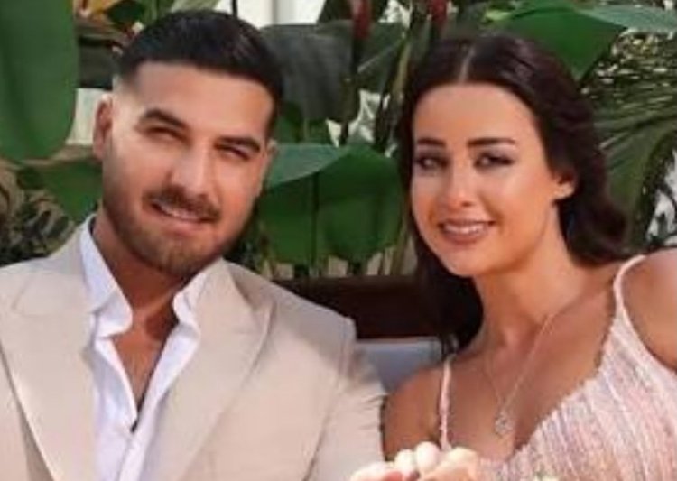 رغم أنها تكبره بخمس سنوات.. الفنانة السورية روعة السعدي تحتفل بخطوبتها على الفنان السوري حسن خليل