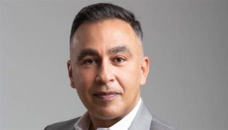 المخرج ميدو شعبان يكشف كواليس نقل تمثال رمسيس الثاني إلى المتحف المصري الكبير