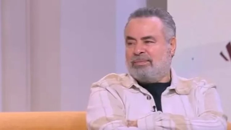 صبحي خليل ينهار باكيا خلال حديثه عن  فترة إصابة ابنته بالسرطان