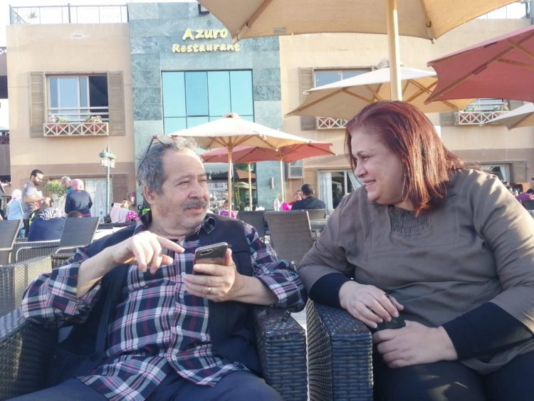 زوجة سامي عبد الحليم تنفي فقدانه النطق وتكشف تطورات حالته الصحية
