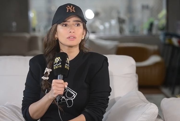 «بخاف عليهم من الحسد».. زينة تكشف سبب عدم ظهور أبنائها