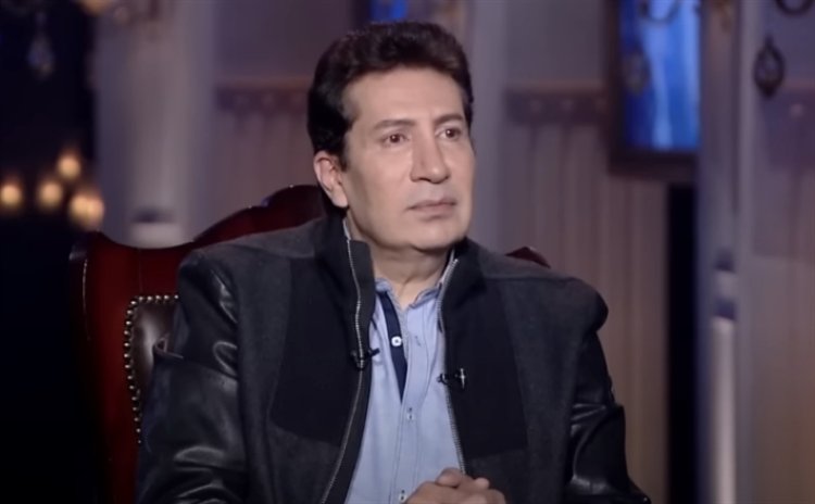 هاني رمزي عن عدم حضوره جنازة لطفي لبيب: "أسف لأني خارج مصر"