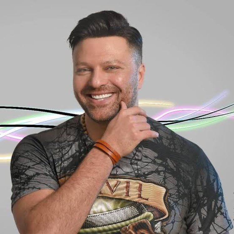 المطرب طارق شريف يكشف كواليس اكتشاف موهبة عمرو مصطفى