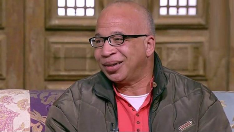 الفنان شريف الدسوقي ينتقد رقص «الأولاد والبنات» احتفالا بانتهاء الامتحانات