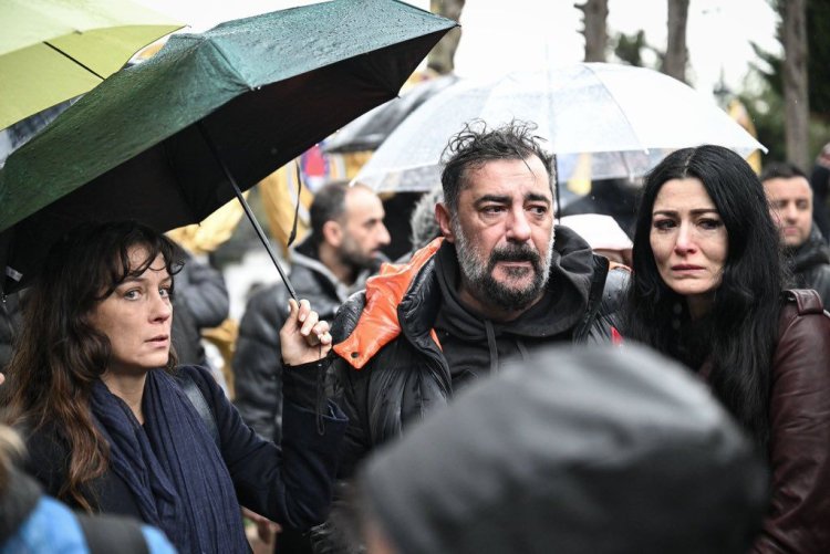 نجوم تركيا يودعون كانبولات جوركيم أرسلان إلى مثواه الأخير