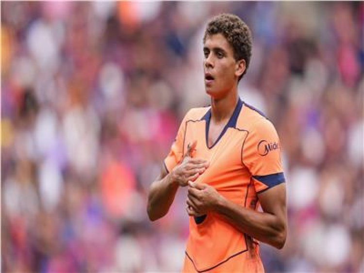 حمزة عبدالكريم يقود هجوم برشلونة أمام الأهلي في كأس خوان جامبر