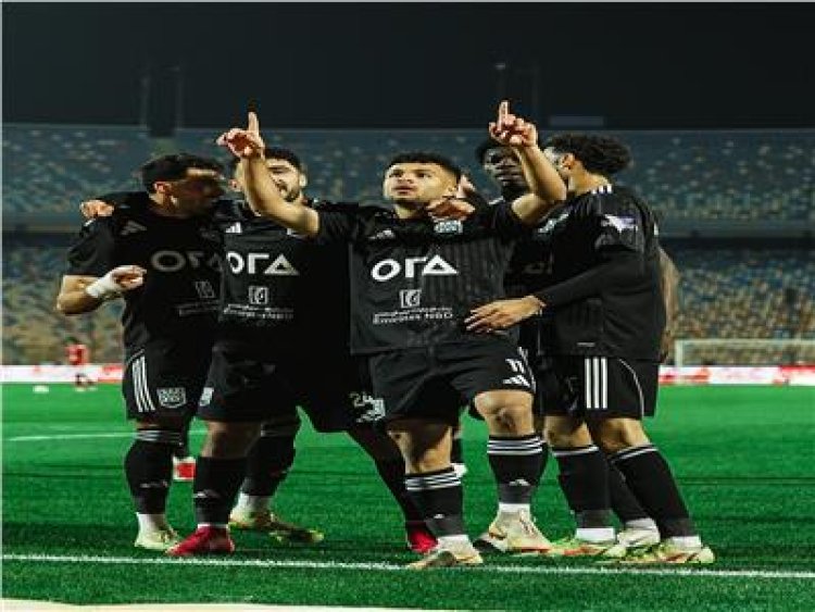 الأهلي يتأخر بهدف أمام زد في الشوط الأول