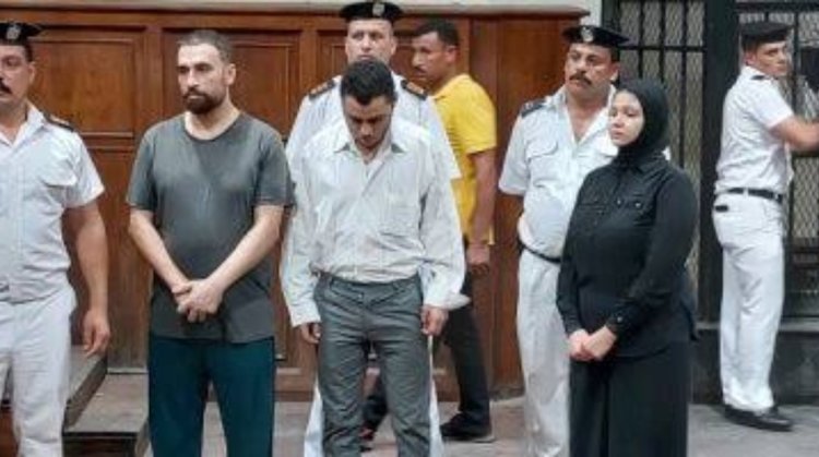 تأييد حكم إعدام متهمين والسجن المشدد 15 عامًا لمحامية بقضية "طبيب الساحل"

 