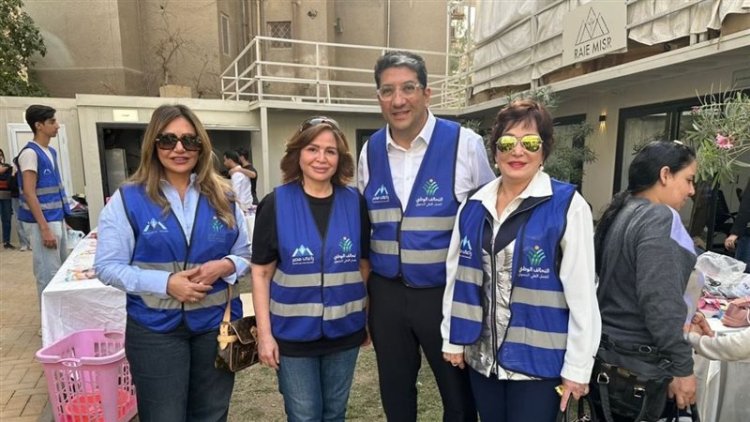 ليلى علوي ولبلبة والهام شاهين تشاركن في احتفالات عيد السعف