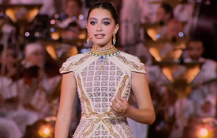 الفنانة ياسمينا العبد تستعرض عظمة الحضارة المصرية خلال حفل افتتاح المتحف المصري الكبير