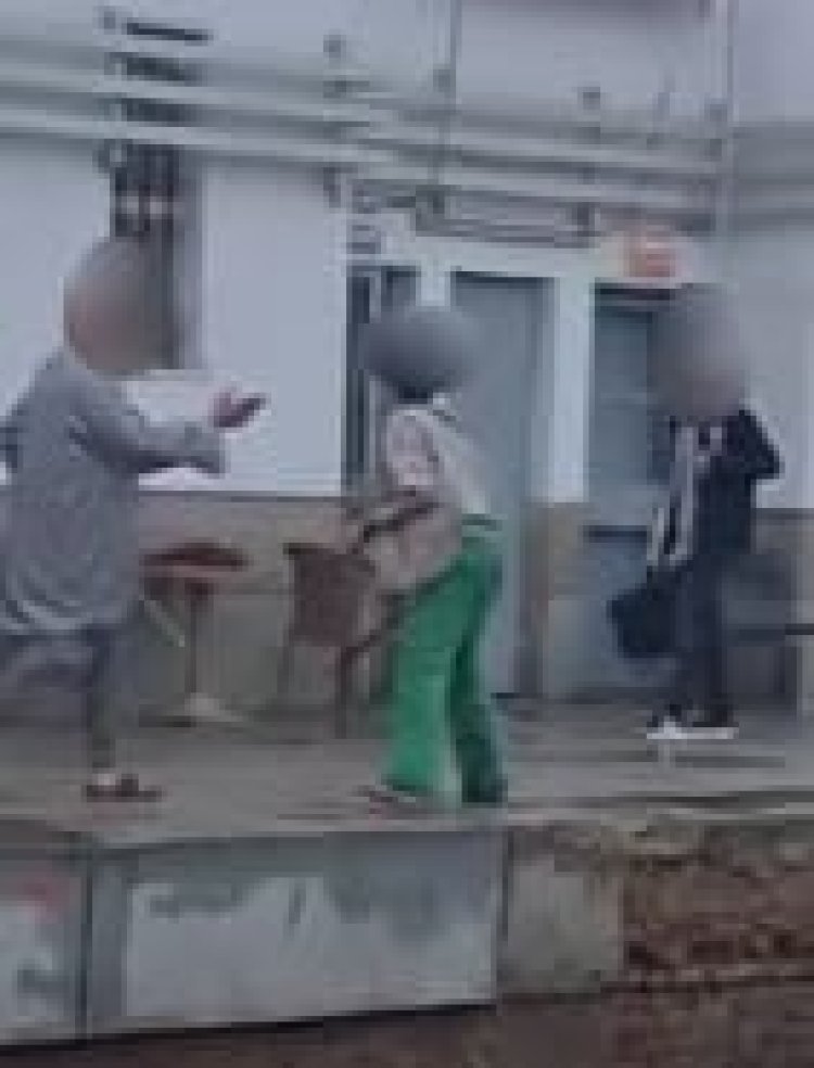 الأمن يكشف ملابسات فيديو مشاجرة داخل محطة قطار بالشرقية.. وضبط عامل كافتيريا هدد آخر بعصا خشبية