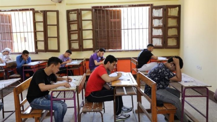 التربية والتعليم تعتمد نتيجة امتحانات الثانوية العامة بنسبة نجاح 79.2% "النظام الجديد".. و72.7% "النظام القديم"
