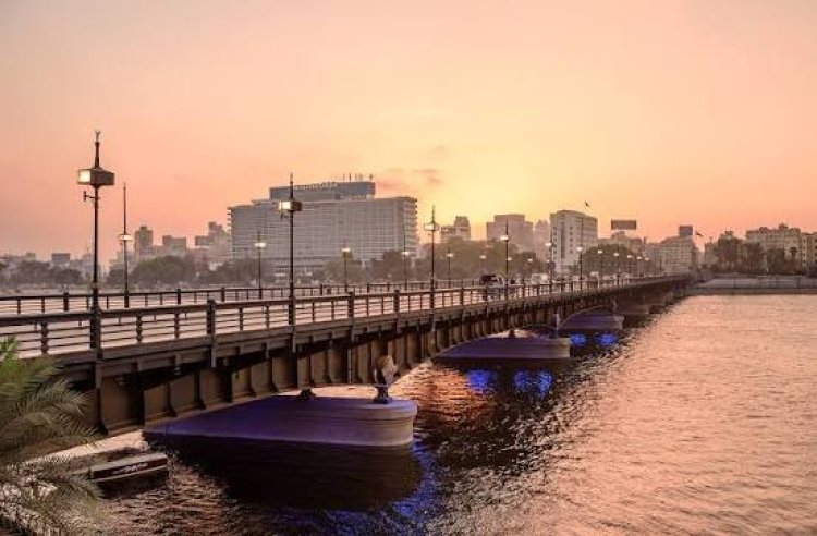 على مرحلتين.. غلق كلى لكوبري قصر النيل لتنفيذ بعض الأعمال الإنشائية