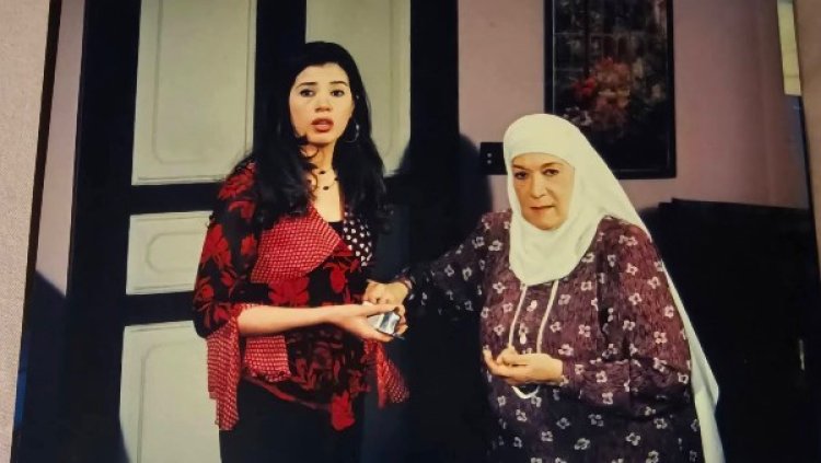 كانت بترجع شابة أدام الكاميرا..  رانيا فريد شوقي تتحدث عن ذكرياتها مع الفنانة الراحلة هدى سلطان
