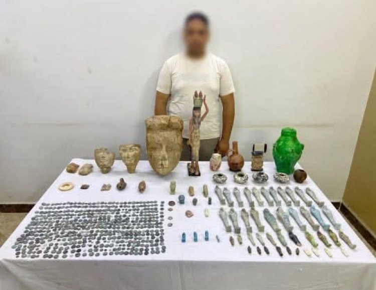 عثر عليها فى الجبل.. القبض على تاجر بحوزته 577 قطعة آثار بالمنيا