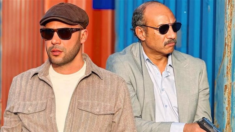 محمد إمام يشعل حماس جمهوره بلقطات من كواليس «الكينج» ويشيد بأداء أحمد فهيم: ولا توم كروز