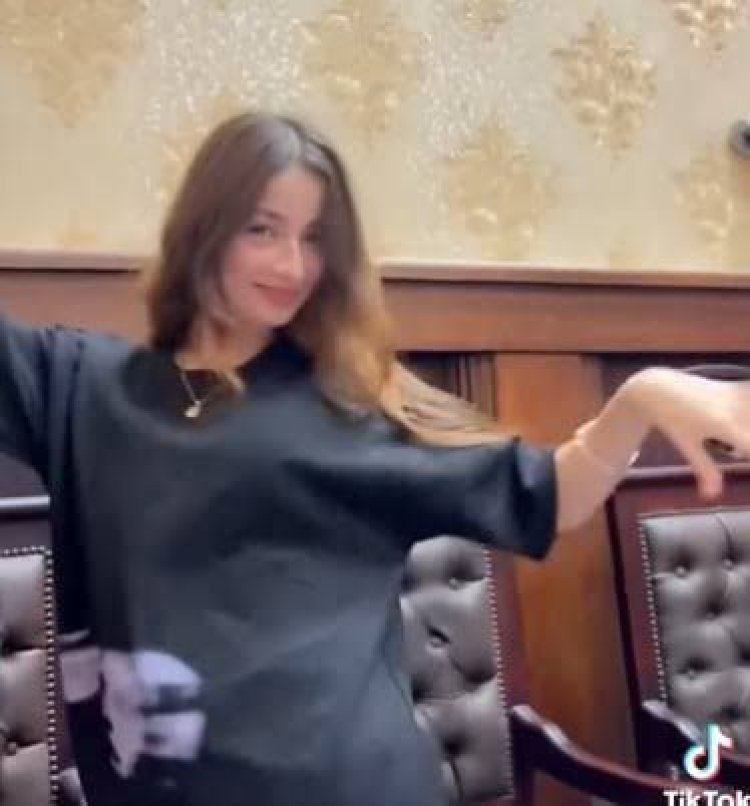 والدة جودي مسعود لـ " العاصمة " : ابنتي لم تقصد الاساءة للمحكمة أبدا والفيديو الذي ترقص فيه قديما وعفويا وداخل لوكيشين مسلسل