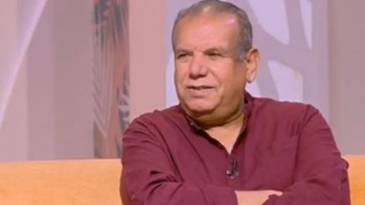الفنان فتوح أحمد يحتفل بحمل زوجته بعد 20 عامًا من الزواج