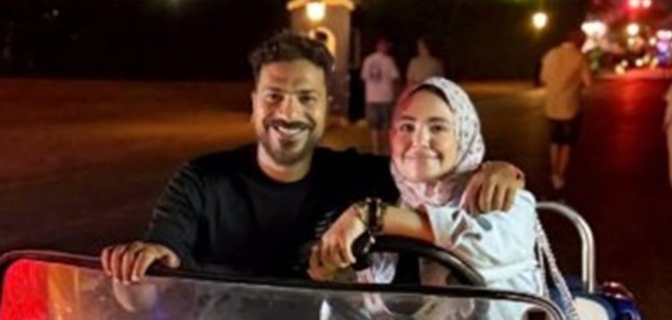 بعد غياب 5 أشهر.. الفنان مصطفى أبو سريع ينهي انفصاله ويعود لزوجته