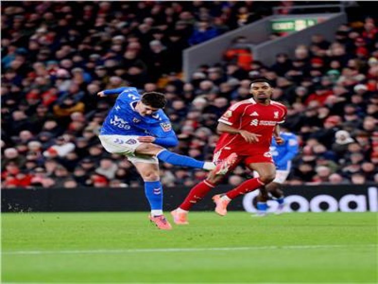 ليفربول يتعادل بصعوبة مع سندرلاند في الدوري الإنجليزي