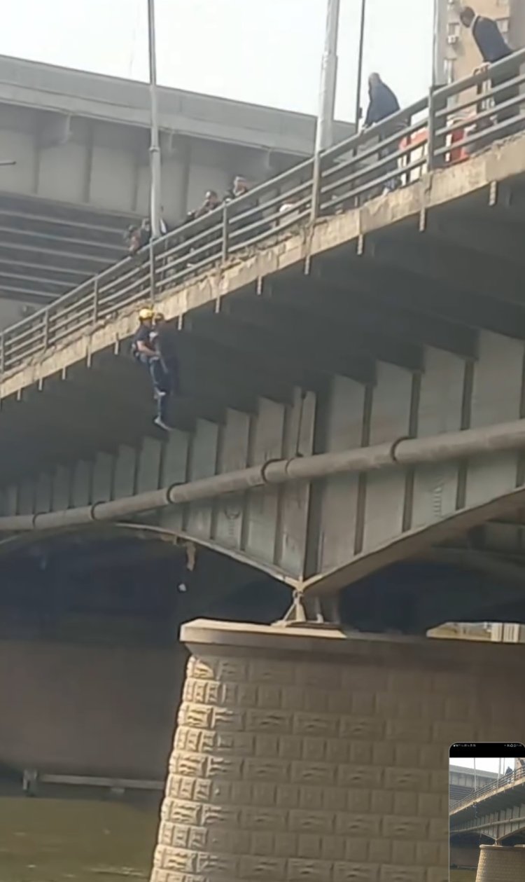 مأساة تهز شبرا الخيمة.. شاب ينهي حياته شنقاً أعلى كوبري المظلات