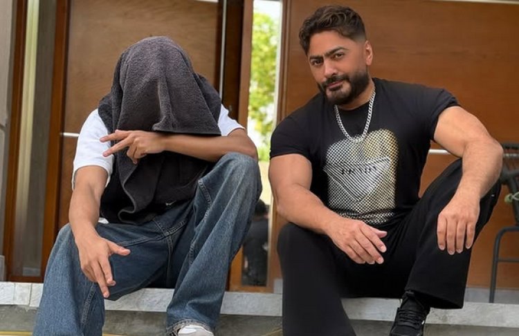تامر حسني يثير الجدل بصورة غامضة قبل حفله.. والجمهور يخمن: كزبرة أو الشامي