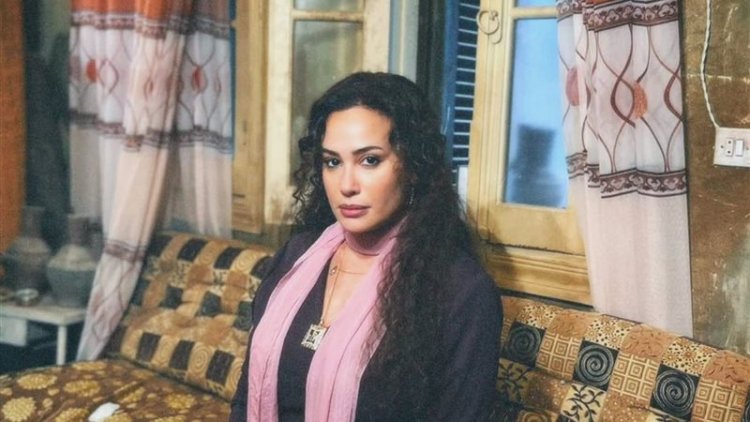 هند صبري: استعنا بتقنيات الذكاء الاصطناعي للوصول إلى الشكل النهائي لشخصية «مناعة»